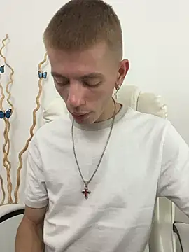 Show modela Cristian__Dior na web-kameri