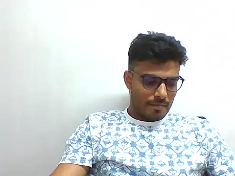 عرض كام Alphamustha