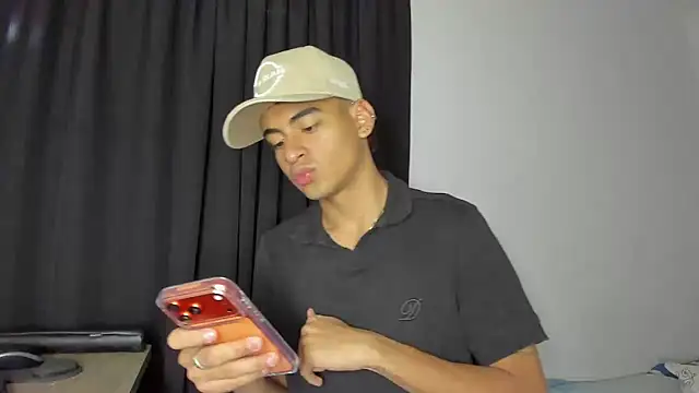 Daniel_Hot276's Webcam Show