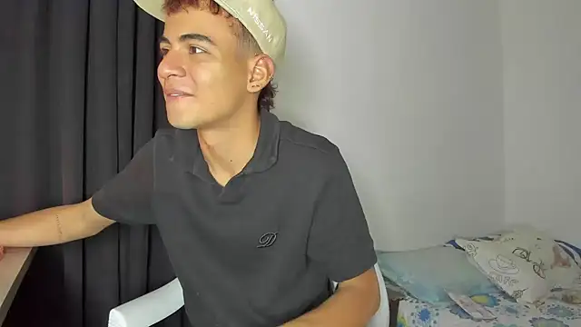 Daniel_Hot276 Pertunjukan Webcam