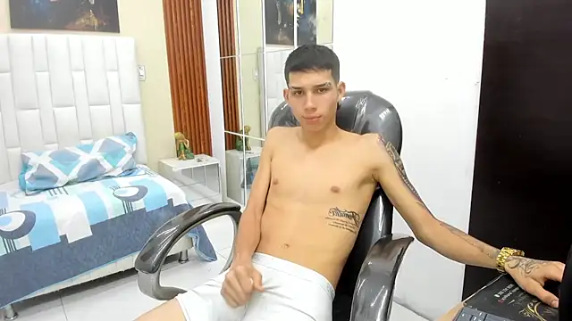 paul_ponce Adlı Modelin Web Kamerası Şovu