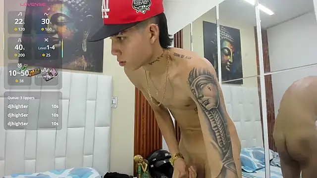 paul_ponce Show Webcam