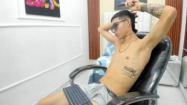 paul_ponce 网络视讯表演