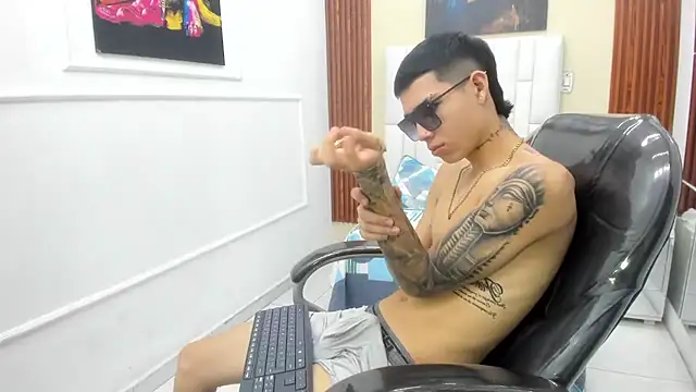 paul_ponce 在線直播表演
