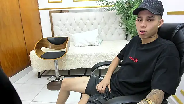 paul_ponce – webcam-show