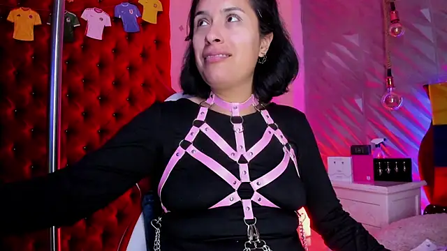 Roxanne_Han Adlı Modelin Canlı XXX Sohbeti