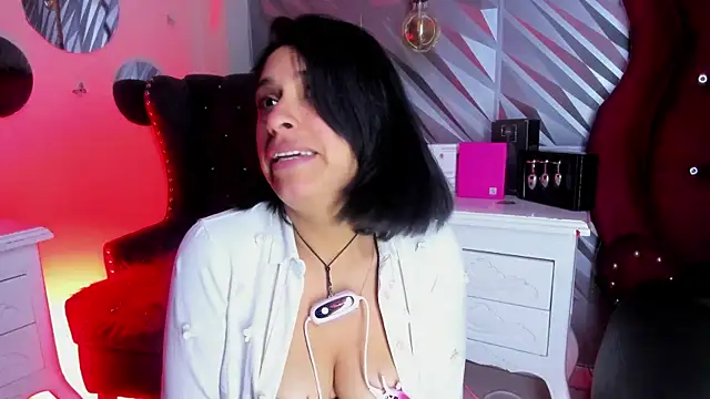 Roxanne_Han Chat XXX in diretta