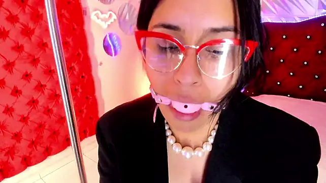 Czat XXX na żywo – Roxanne_Han