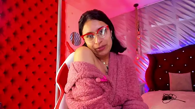 Roxanne_Han's Webcam Show