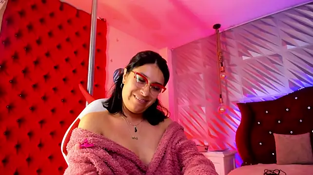 Roxanne_Han Webcam-Show