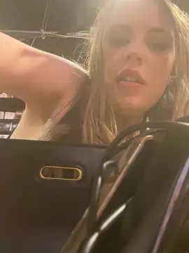 elliepixie Show in webcam