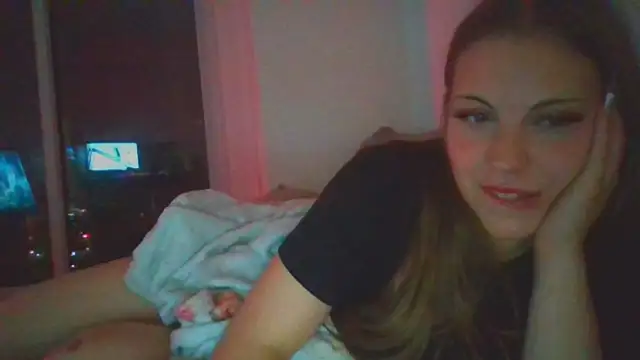 elliepixie Show in webcam