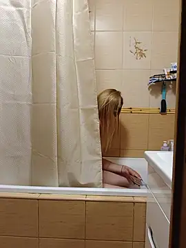 Онлайн чат XXX Aromaloveqq