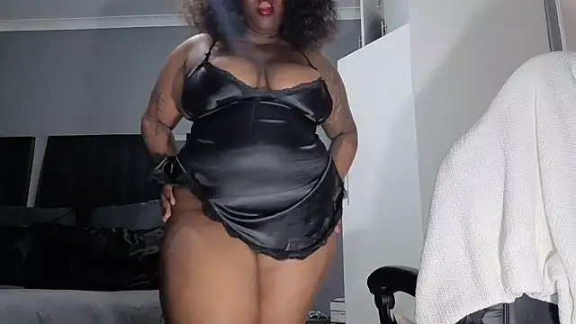 Show de LaylaYummyxxx na webcam