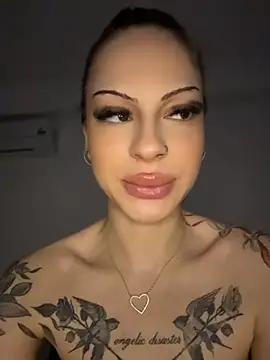 NovaPearl Webcam show