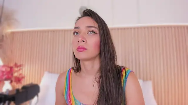 NahimiThompson – Naživo XXX chat
