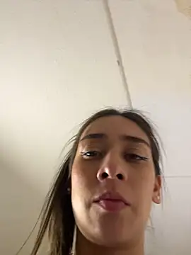 NahimiThompson 라이브 XXX 채팅