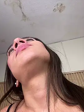 Chat +18 de NahimiThompson ao vivo