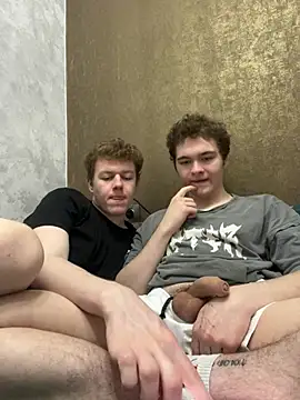 Show modela danielxfun na web-kameri