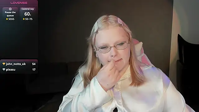 LottieReed Chat XXX live