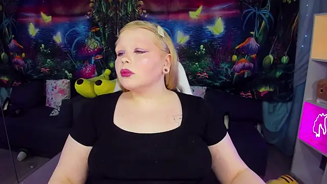 LottieReed Adlı Modelin Canlı XXX Sohbeti