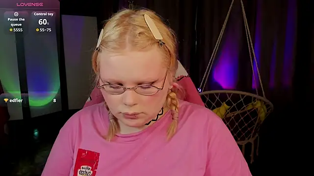LottieReed's Live XXX Chat