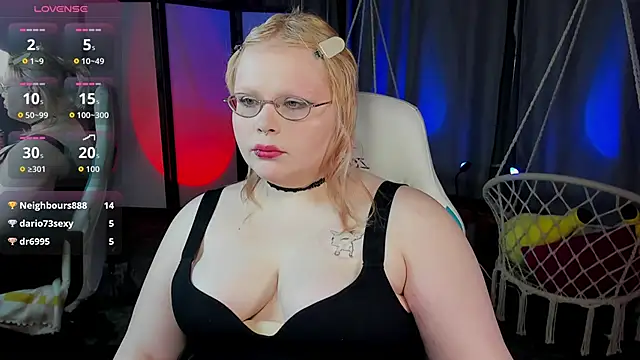 XXX chat uživo modela LottieReed