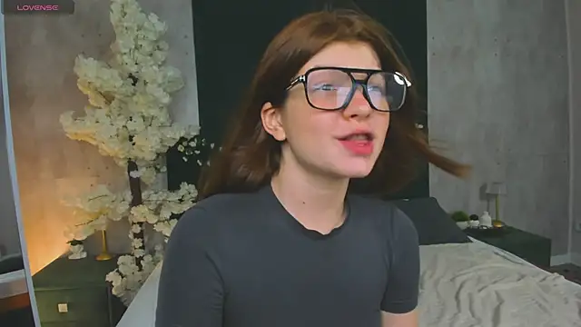 Chat XXX en directo de Nika_Jonson