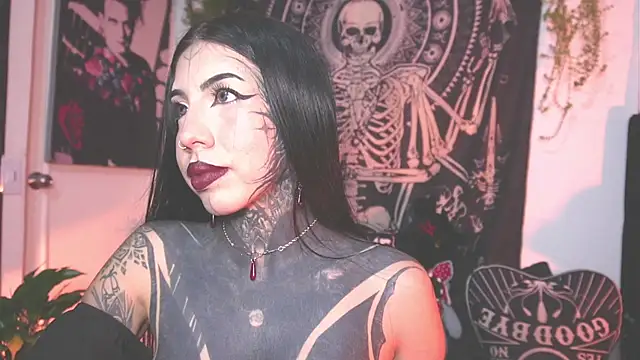 Dalia_Vorhees Pertunjukan Webcam