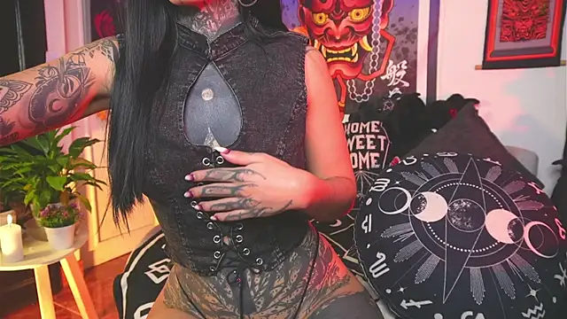 Dalia_Vorhees Adlı Modelin Canlı XXX Sohbeti