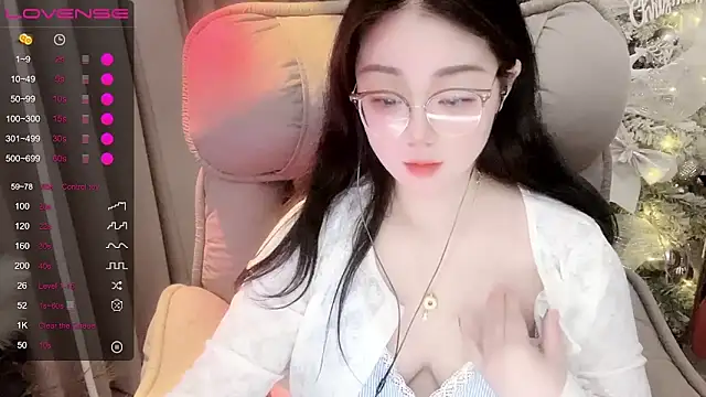 Monica-666888- Show Webcam