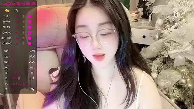 Monica-666888- 即時 XXX 聊天