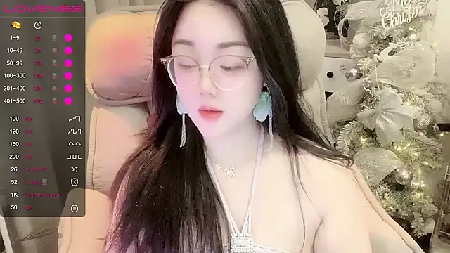 Monica-666888- 现场XXX聊天