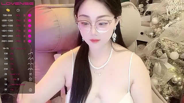 Monica-666888- 现场XXX聊天