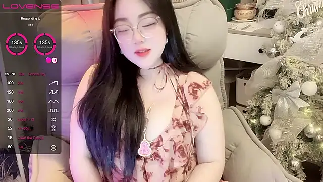 Monica-666888- 现场XXX聊天
