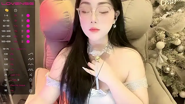 Monica-666888- 现场XXX聊天