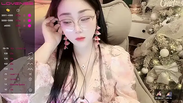 Monica-666888- 现场XXX聊天