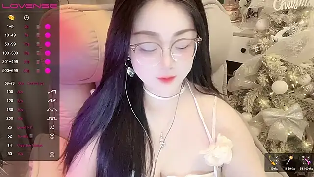 Monica-666888- 现场XXX聊天