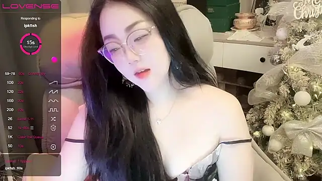 Monica-666888- 现场XXX聊天
