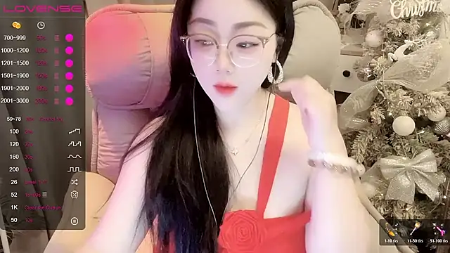 Monica-666888- 现场XXX聊天
