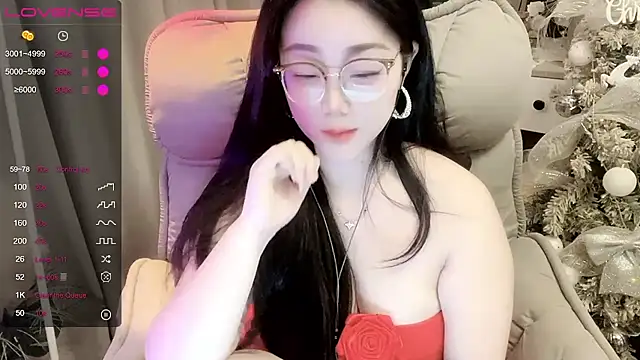 Monica-666888- 现场XXX聊天