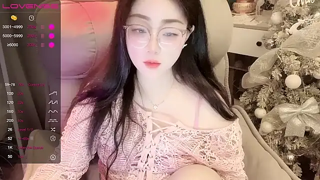 Monica-666888- 现场XXX聊天