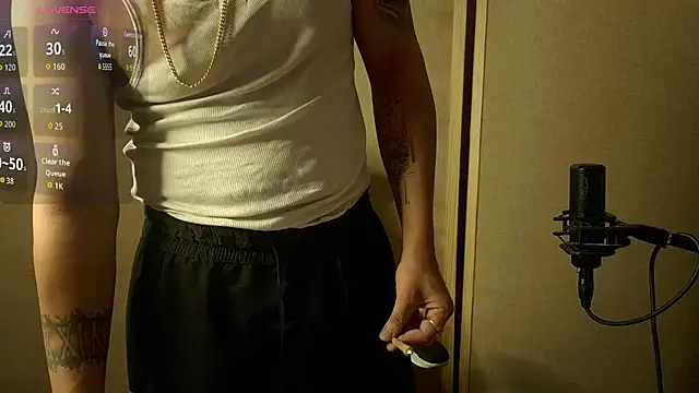 Baddies_Loverのウェブカメラショー