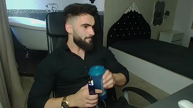 MicahLane Show in webcam