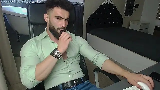 הופעת וובקאם של MicahLane