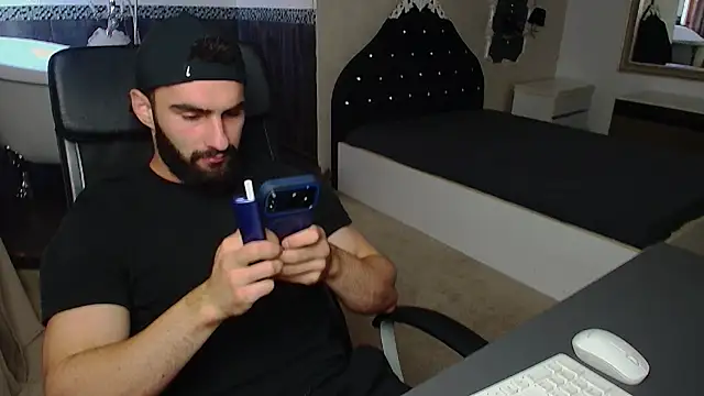 عرض كام MicahLane