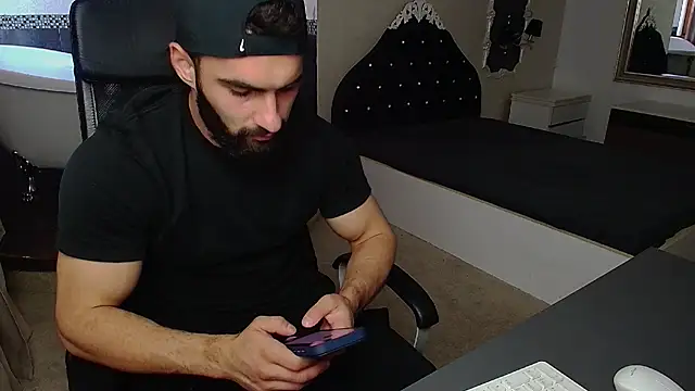 MicahLane Show in webcam