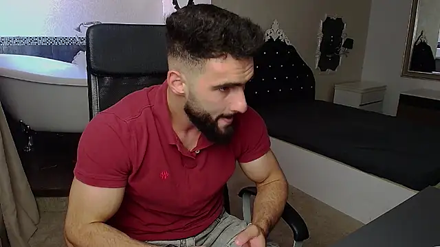 Show modela MicahLane na web-kameri
