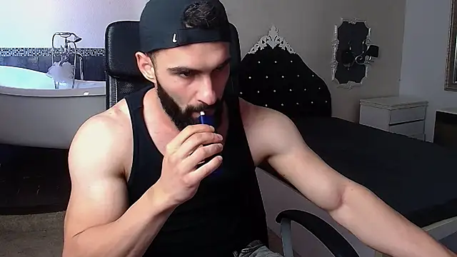 Вебкам-шоу MicahLane