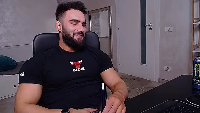MicahLane Webcam show